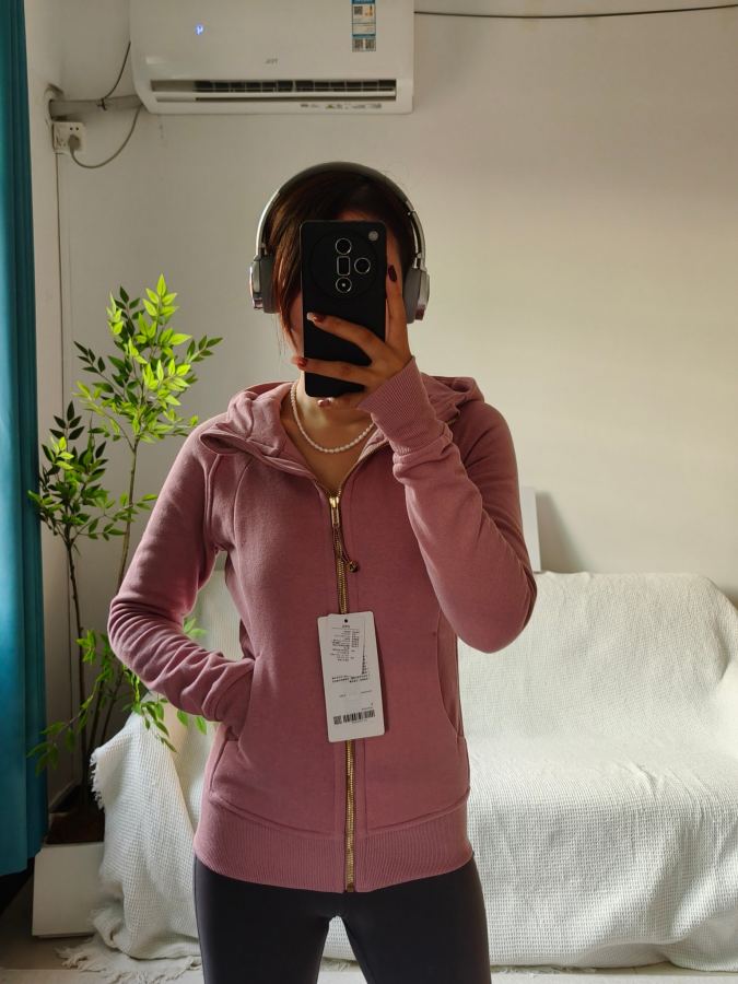 1:1 Replica Lulu Jacket rouge rose — AAA Quality Replica — photo 3