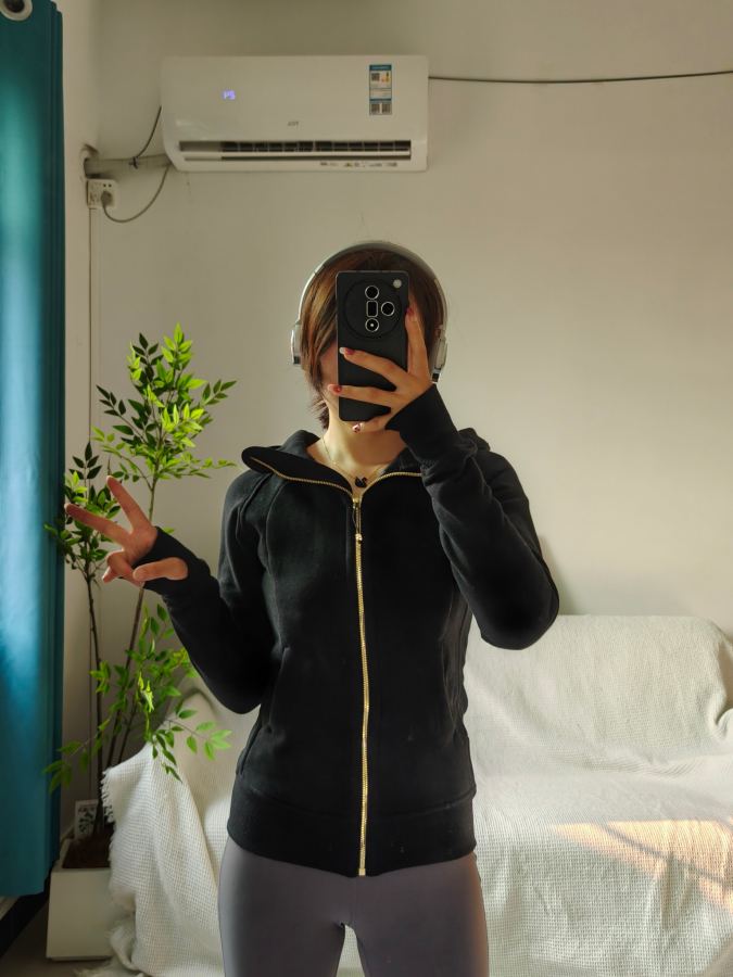 1:1 Replica Lulu Jacket black gold label — AAA Quality Replica — photo 2