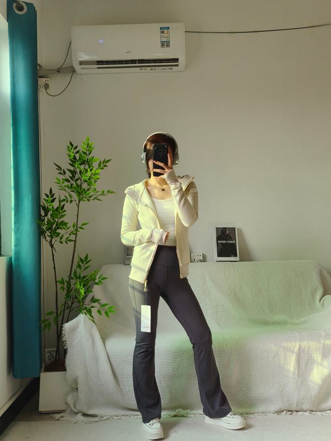 1:1 Replica Lulu Jacket bone white gold label — Premium Replica — photo 3