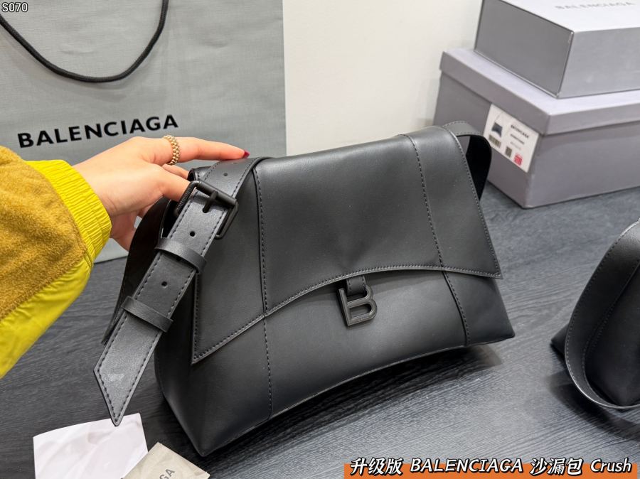 1:1 Replica Balenciaga bag (folding box) — AAA Quality Replica — photo 3