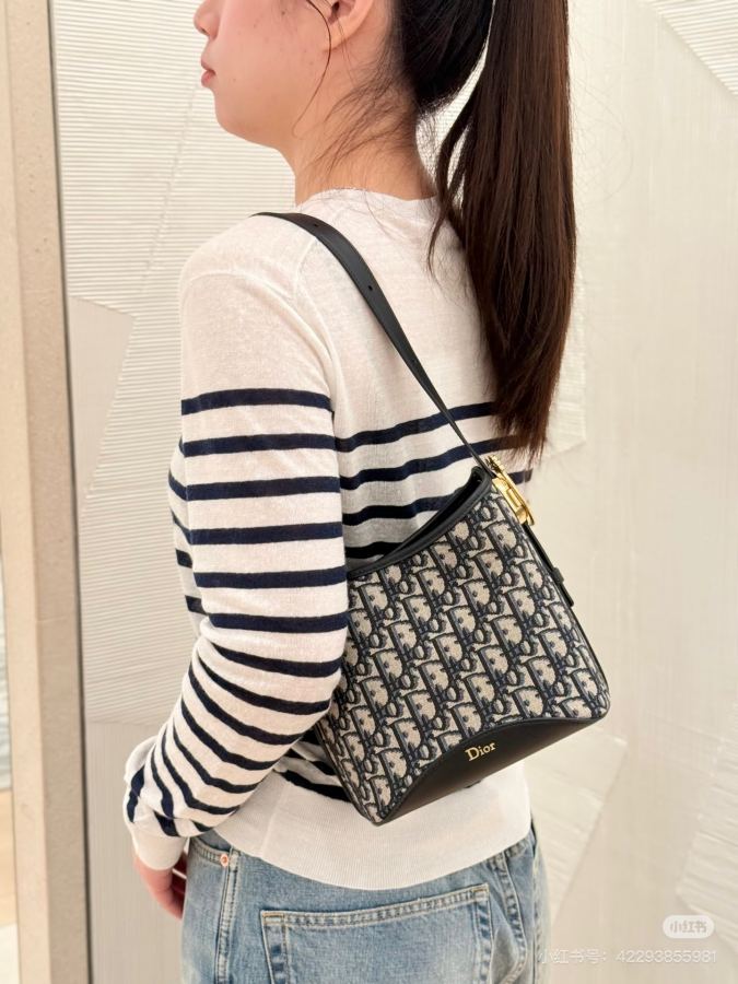 1:1 Replica Dior bag dior Medaillon — 1:1 Replica — photo 6