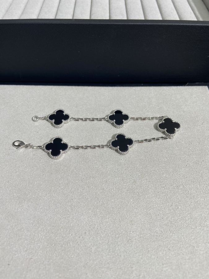 1:1 Replica Van Cleef & Arpels Jewelry VCA — Premium Replica — photo 5