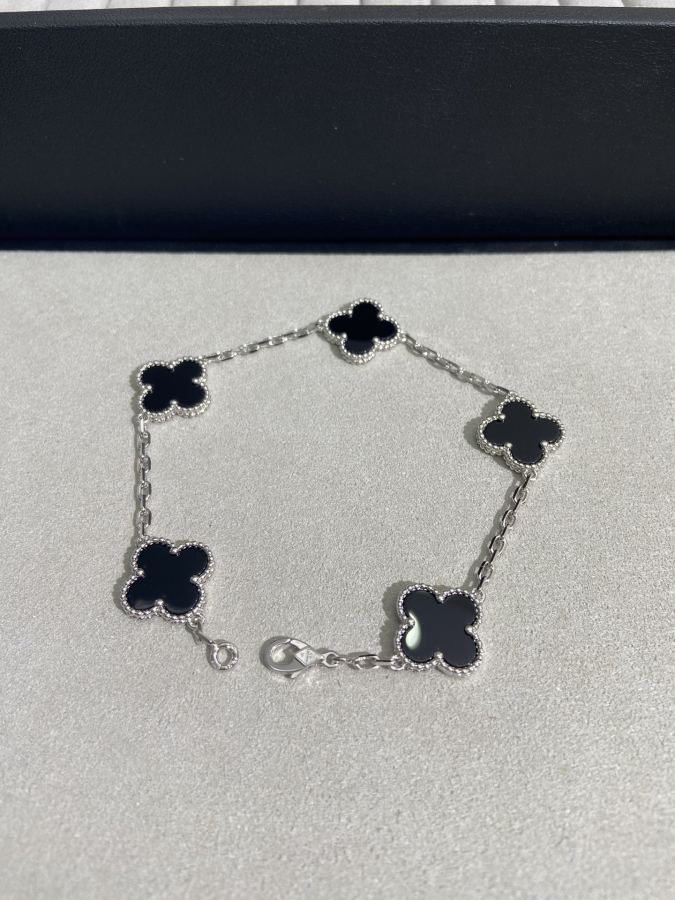 1:1 Replica Van Cleef & Arpels Jewelry VCA — Premium Replica