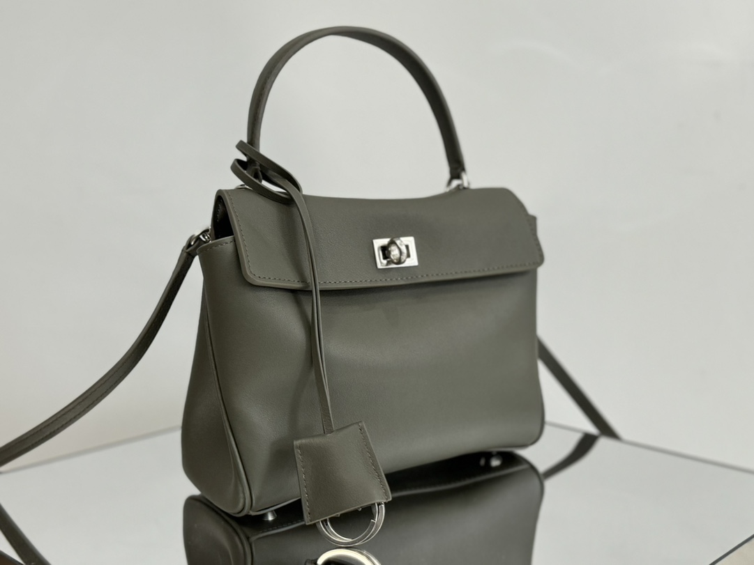 1:1 Replica Balenciaga bag 𝐁𝐀𝐋𝐄𝐍𝐂𝐈𝐀𝐆𝐀 𝐑𝐎𝐃𝐄𝐎 𝐁𝐀𝐆 series — AAA Quality Replica — photo 4