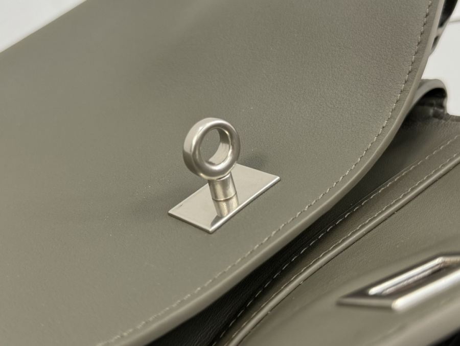 1:1 Replica Balenciaga bag 𝐁𝐀𝐋𝐄𝐍𝐂𝐈𝐀𝐆𝐀 𝐑𝐎𝐃𝐄𝐎 𝐁𝐀𝐆 series — AAA Quality Replica — photo 10