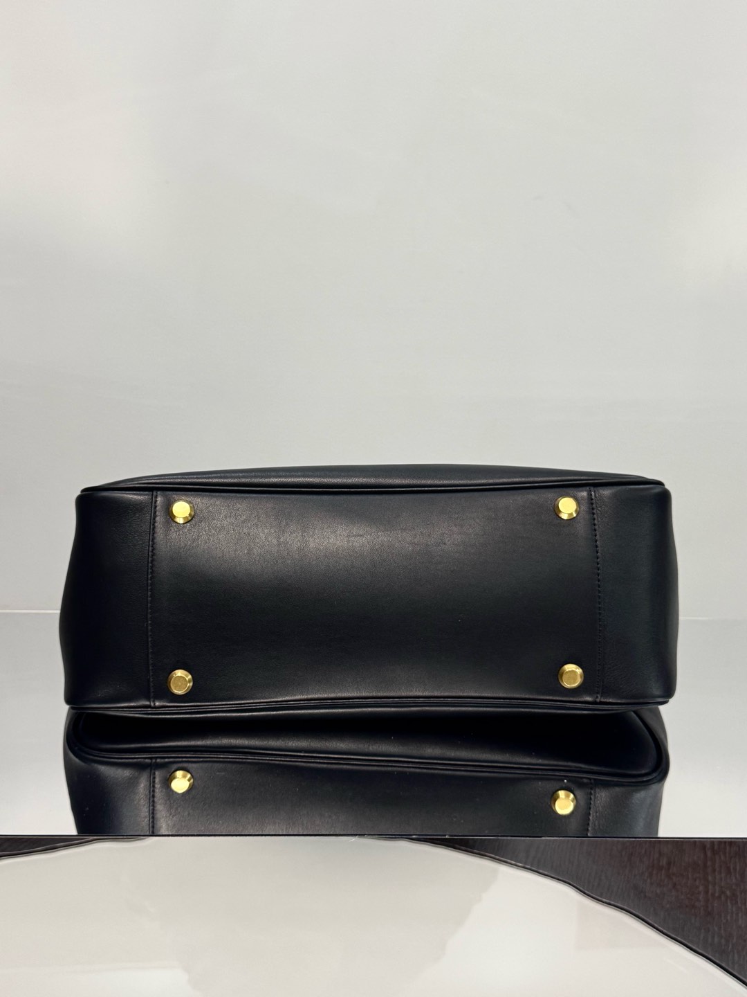 1:1 Replica Balenciaga bag 𝐁𝐚𝐥𝐞𝐧𝐜𝐢𝐚𝐠𝐚 𝐁𝐞𝐥 𝐀𝐢𝐫 𝐇𝐨𝐛𝐨 — AAA Quality Replica — photo 5