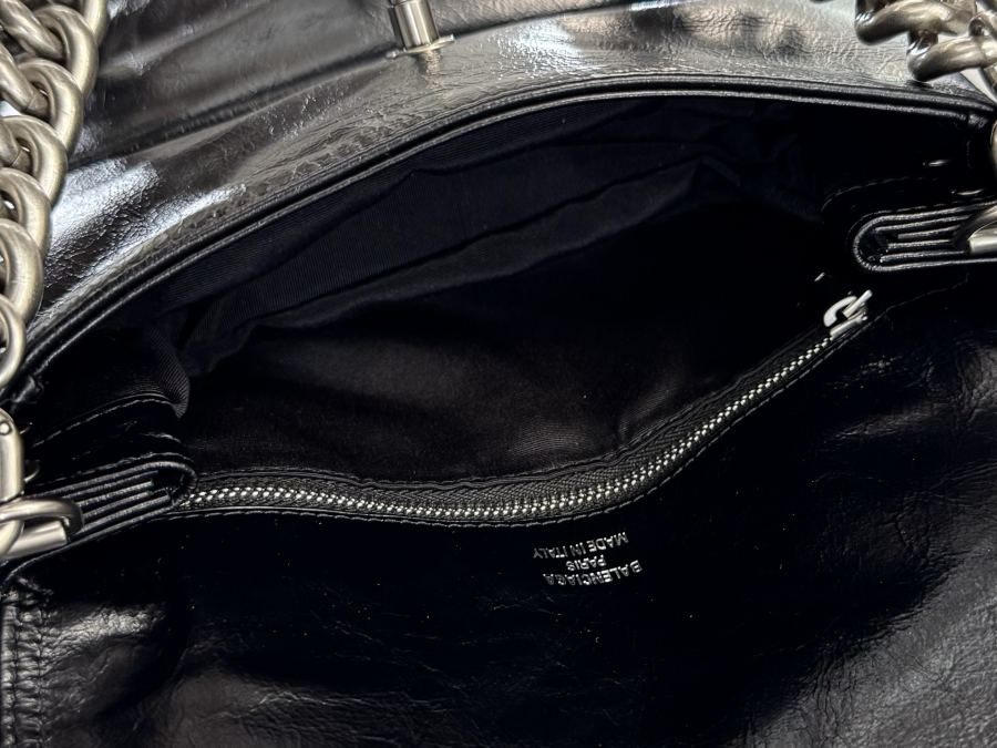 1:1 Replica Balenciaga bag 𝐁𝐚𝐥𝐞𝐧𝐜𝐢𝐚𝐠𝐚 BB Soft — Premium Replica — photo 9