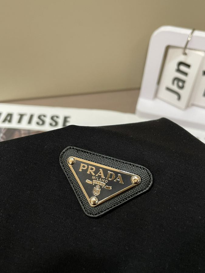 1:1 Replica Prada men Prad 2026 T logo — AAA Quality Replica — photo 10