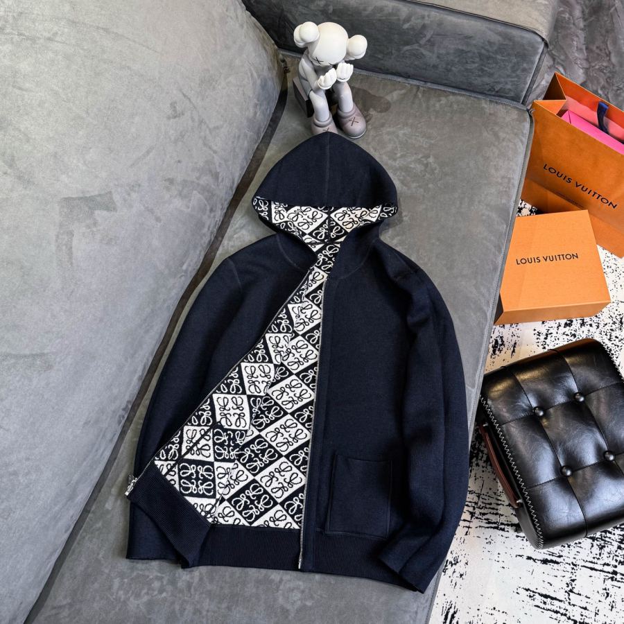 1:1 Replica Loewe men Top version — Premium Replica — photo 4