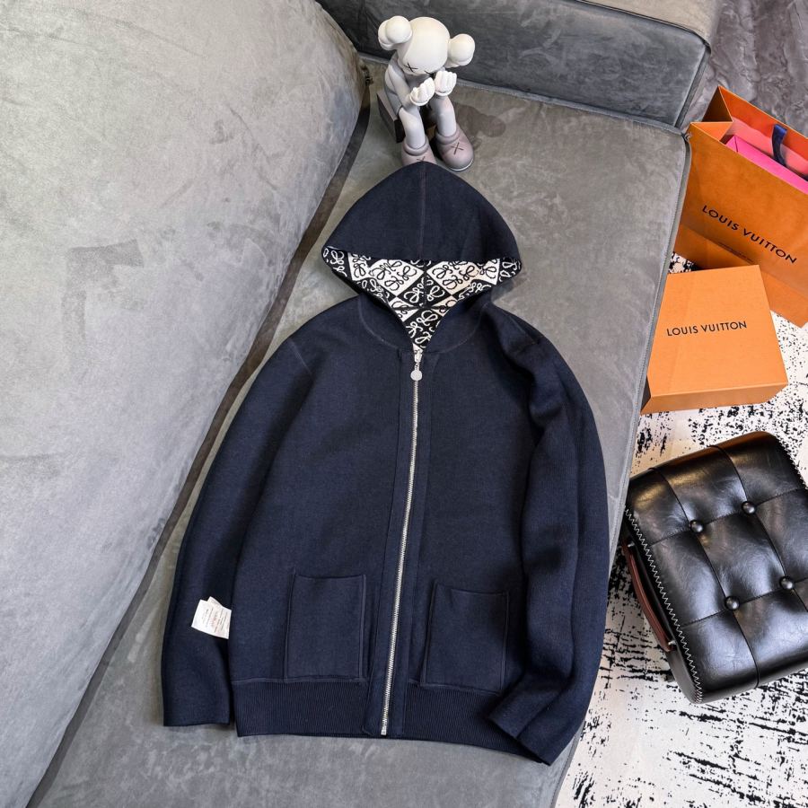 1:1 Replica Loewe men Top version — Premium Replica — photo 3