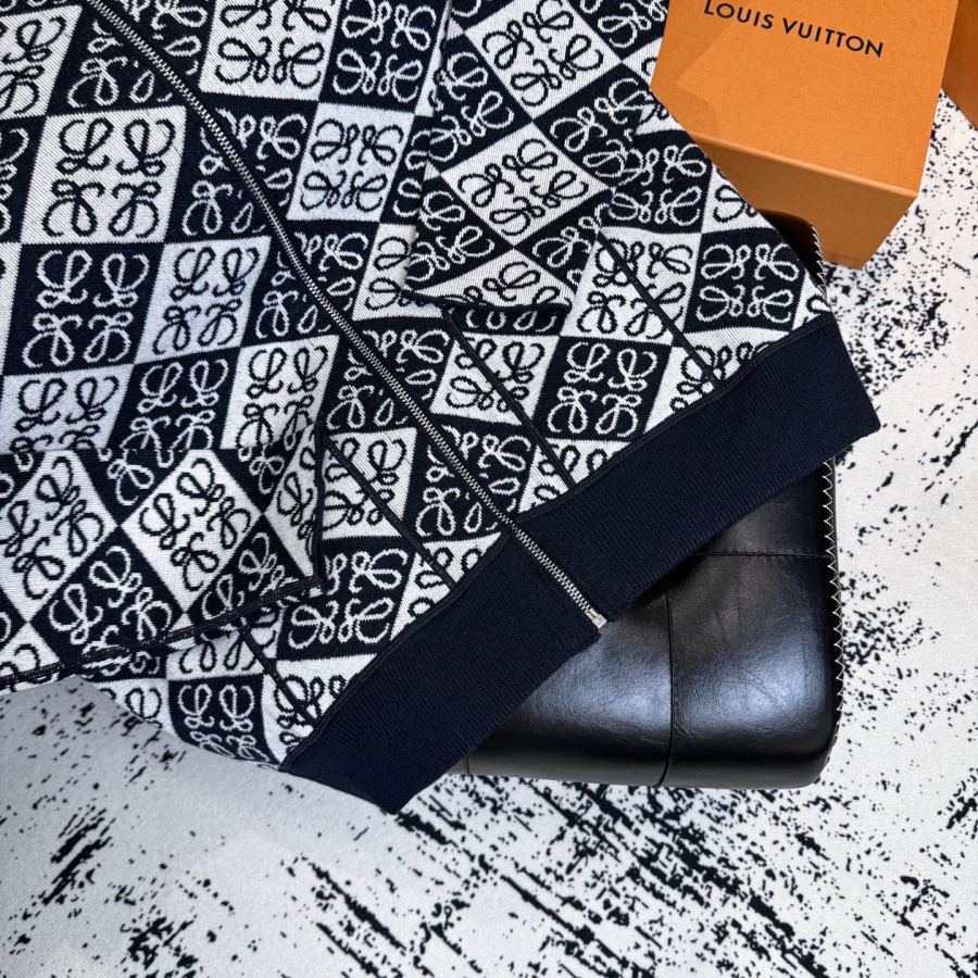 1:1 Replica Loewe men Top version — Premium Replica — photo 16