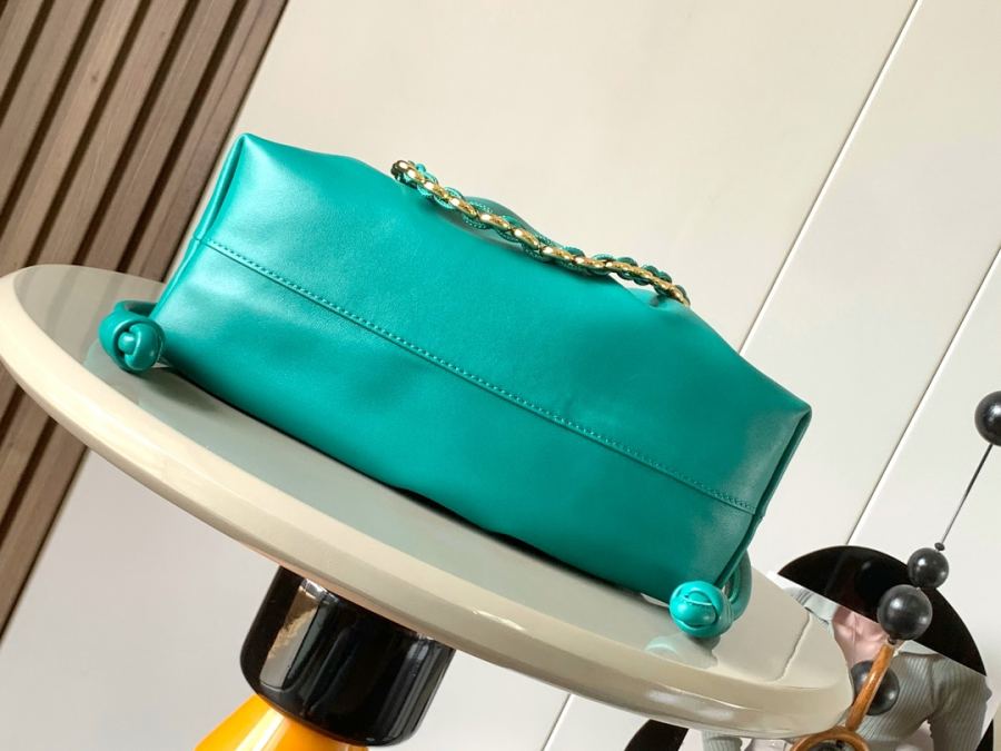 1:1 Replica LOEWE bag Premium — Premium Replica — photo 4