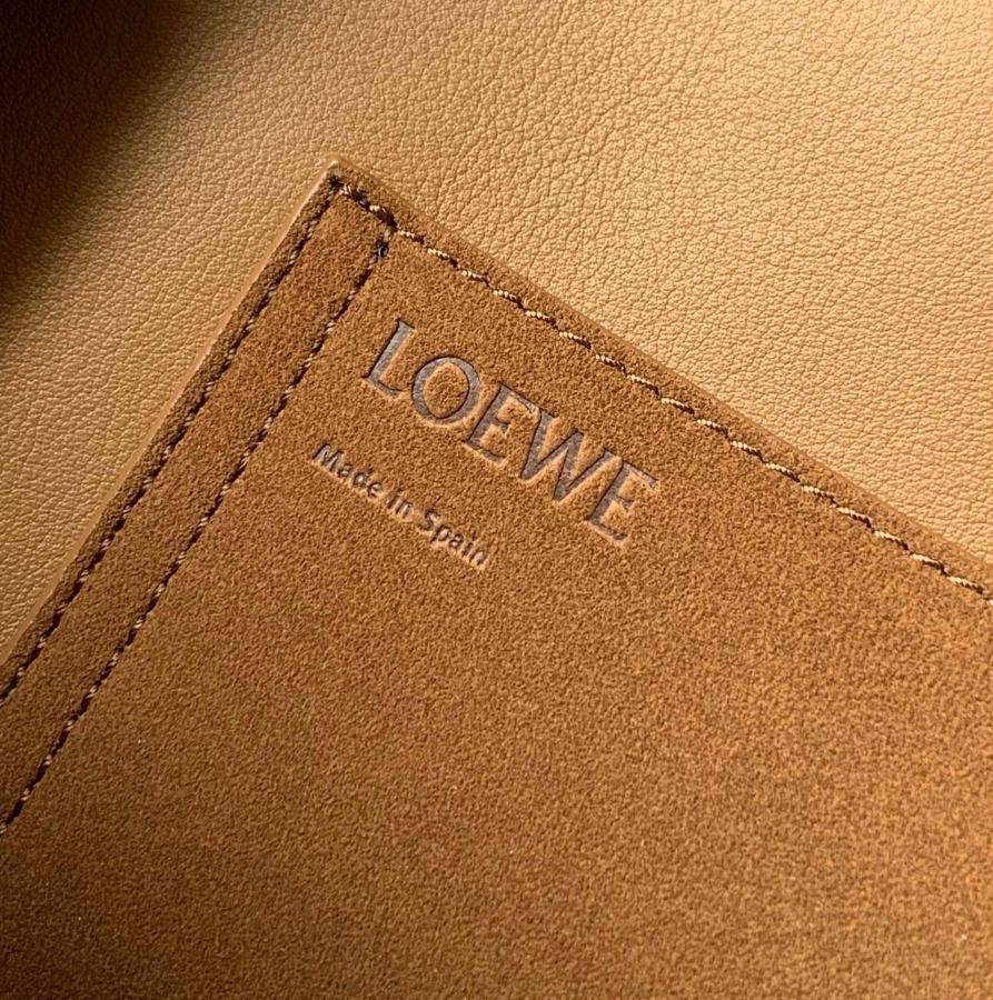 1:1 Replica LOEWE bag LOW Pebble — 1:1 Replica — photo 9