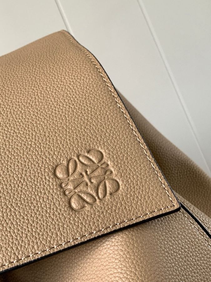 1:1 Replica LOEWE bag LOEWE puzzle Backpack logo — AAA Quality Replica — photo 4