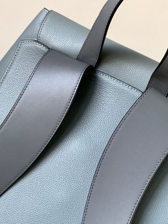 1:1 Replica LOEWE bag LOEWE puzzle Backpack Loewe logo — 1:1 Replica — photo 4