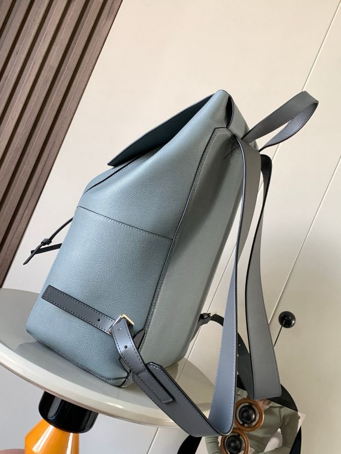 1:1 Replica LOEWE bag LOEWE puzzle Backpack Loewe logo — 1:1 Replica — photo 2