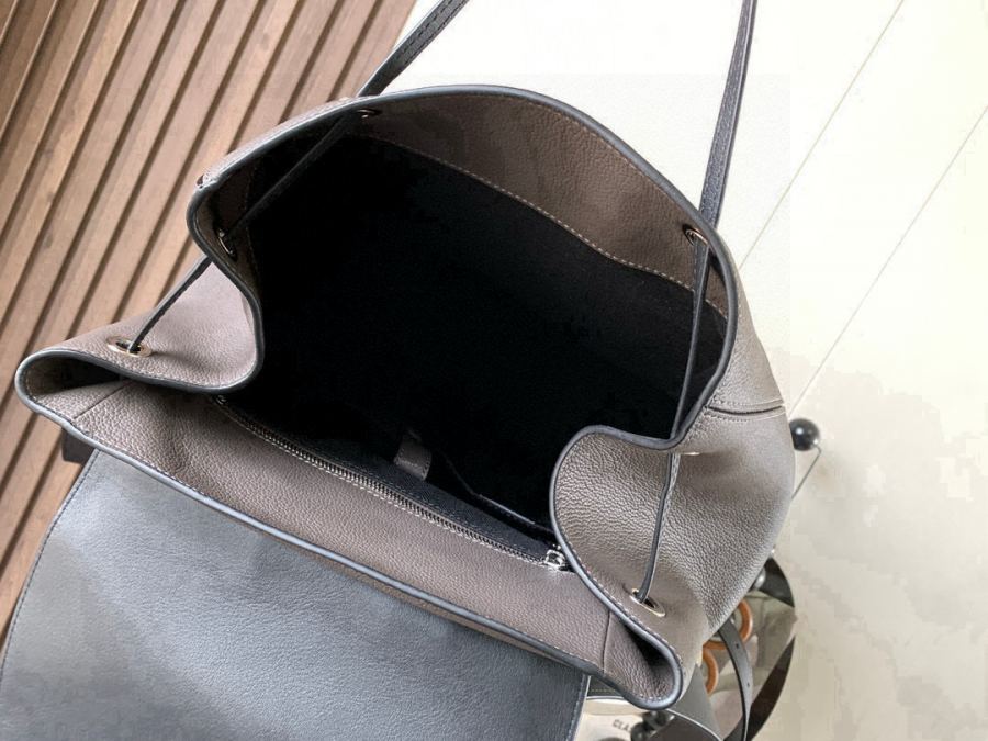 1:1 Replica knapsack puzzle Backpack logo — AAA Quality Replica — photo 7