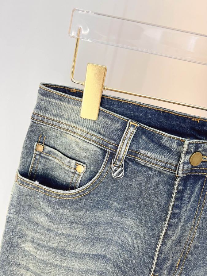 1:1 Replica LV Men's 13oz 1 V — Premium Replica — photo 4