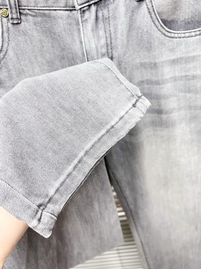 1:1 Replica LV Men's 13oz 1 V — Premium Replica — photo 7