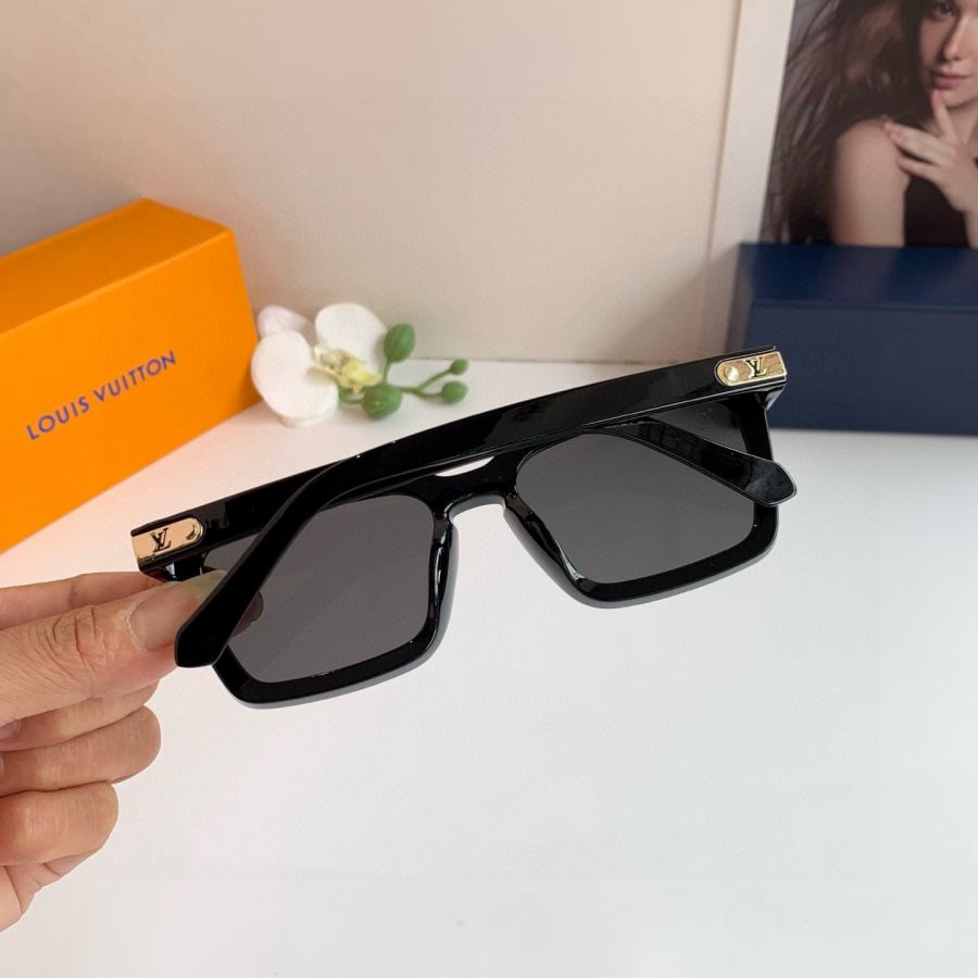 1:1 Replica LV glasses LV Louis Vuitton — AAA Quality Replica — photo 6