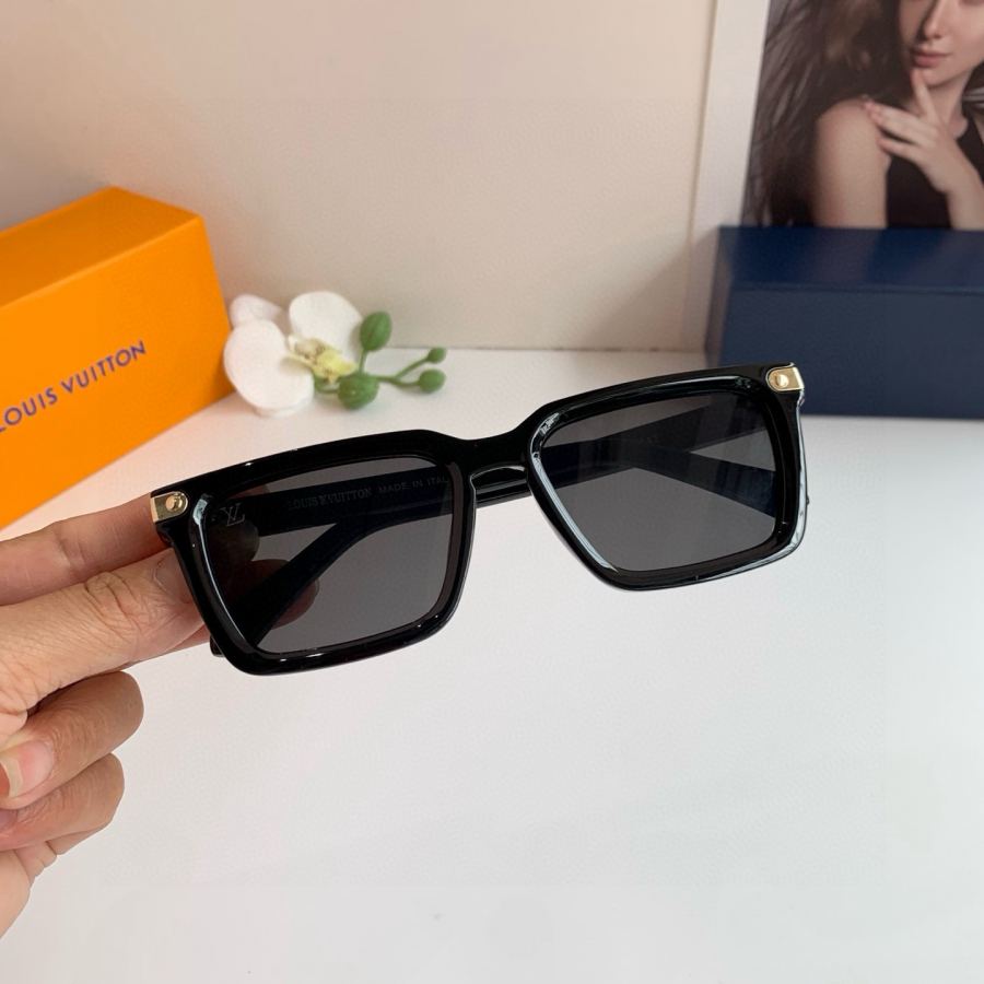 1:1 Replica LV glasses LV Louis Vuitton — AAA Quality Replica — photo 3