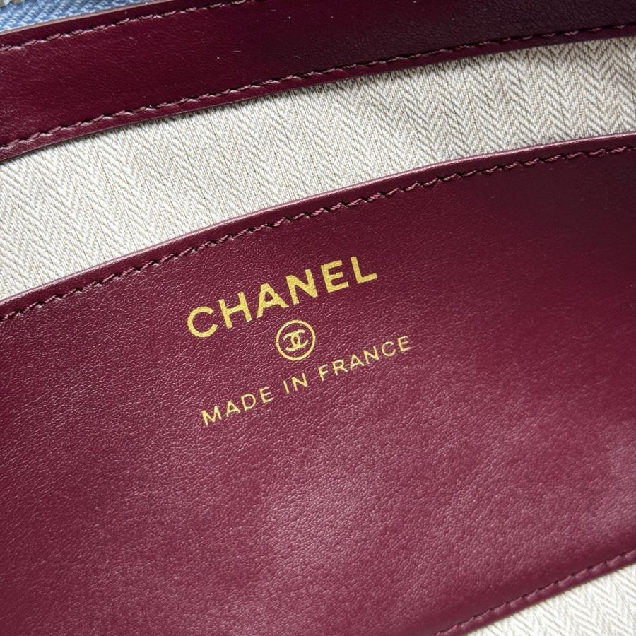 1:1 Replica Chanel bag 𝐂𝐡𝐚𝐧𝐞𝐥 𝟐𝟔𝐀 Advanced Handicraft Workshop Underarm Bag — 1:1 Replica For Sale — photo 8