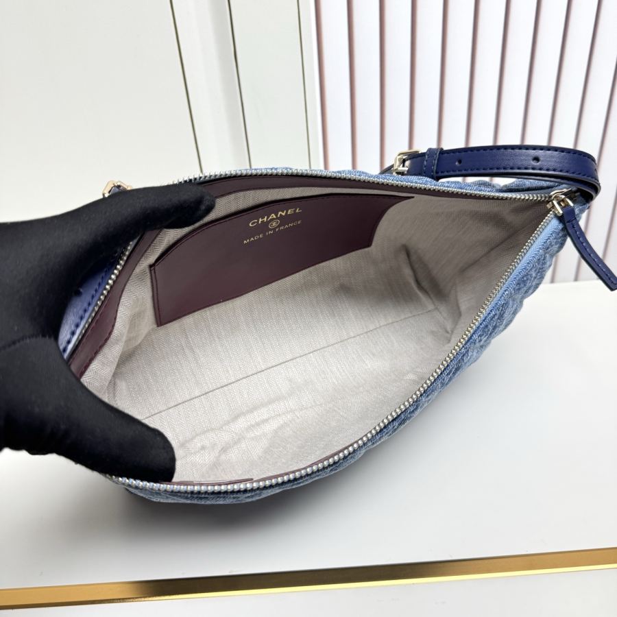 1:1 Replica Chanel bag 𝐂𝐡𝐚𝐧𝐞𝐥 𝟐𝟔𝐀 Advanced Handicraft Workshop Underarm Bag — 1:1 Replica For Sale — photo 9