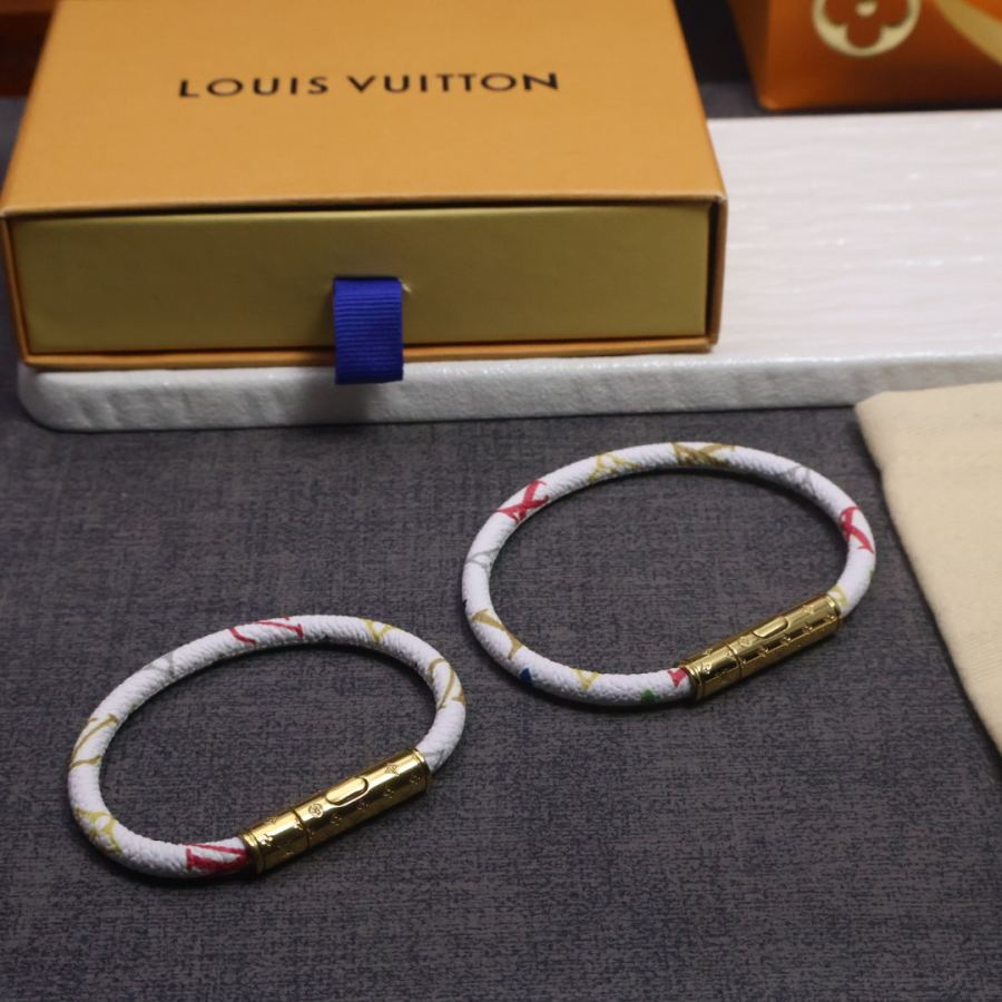 1:1 Replica Versace Jewelry Monochain Reverso Monogram Eclipse Monogram LV — AAA Quality Replica — photo 4