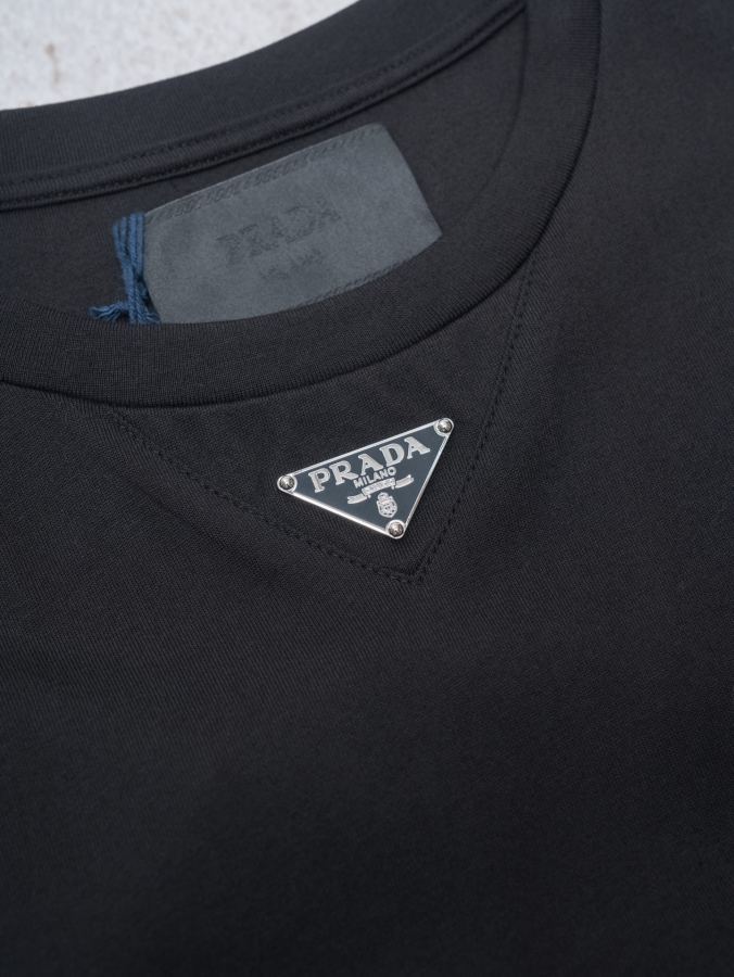 1:1 Replica Prada men Prada2026 spring and summer classic — AAA Quality Replica — photo 5