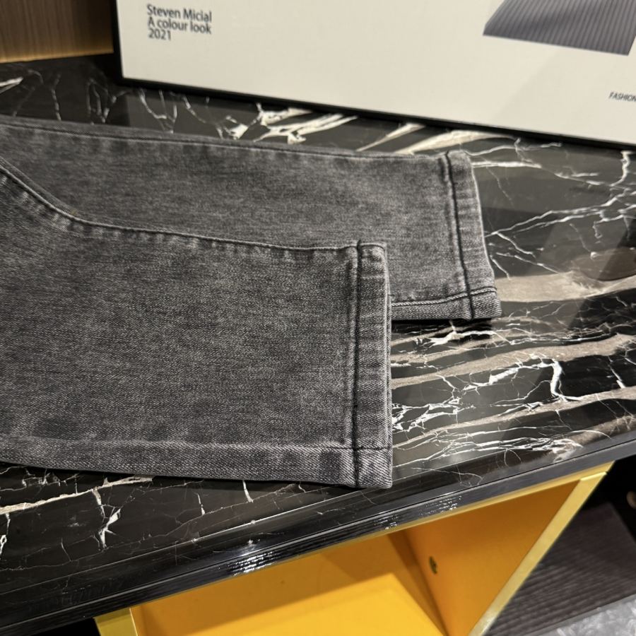 1:1 Replica MM6 men — photo 7