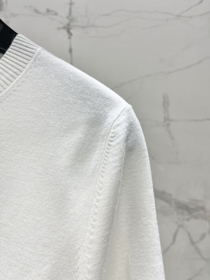 1:1 Replica Chanel Women 𝗖𝗛𝗔𝗡𝗘* logo — AAA Quality Replica — photo 5