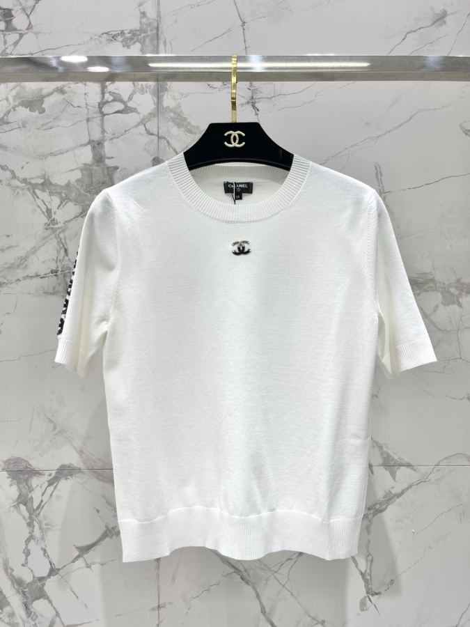 1:1 Replica Chanel Women 𝗖𝗛𝗔𝗡𝗘* logo — AAA Quality Replica — photo 2