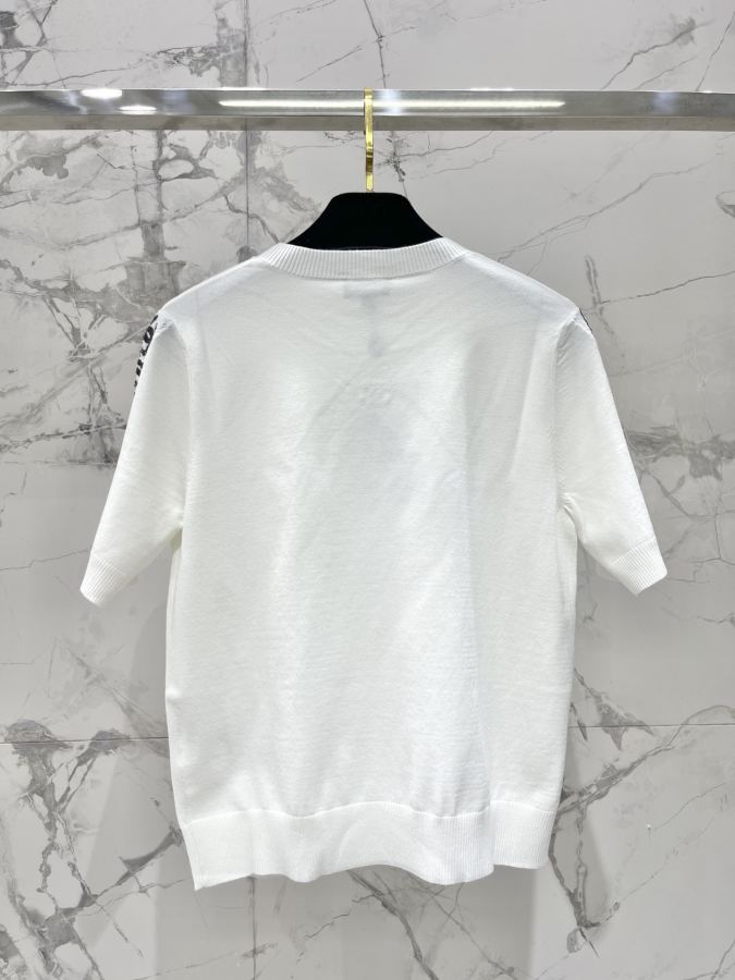 1:1 Replica Chanel Women 𝗖𝗛𝗔𝗡𝗘* logo — AAA Quality Replica — photo 9