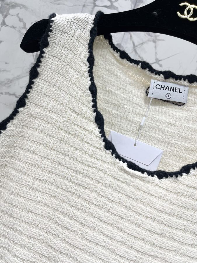 1:1 Replica Chanel Women 𝗖𝗛𝗔𝗡𝗘* Skeleton — Premium Replica — photo 3