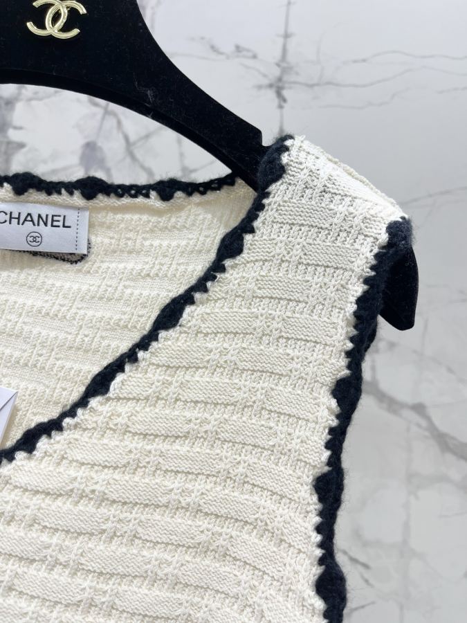 1:1 Replica Chanel Women 𝗖𝗛𝗔𝗡𝗘* Skeleton — Premium Replica — photo 4