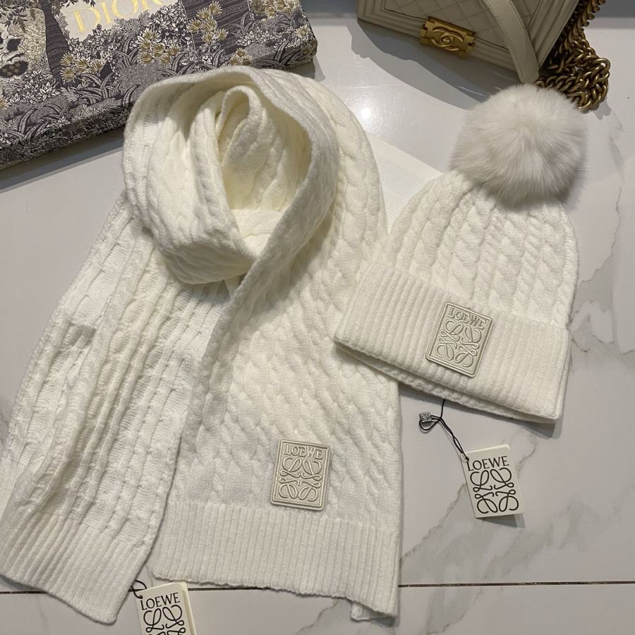 1:1 Replica Loewe hat Loewe + — Premium Replica — photo 2