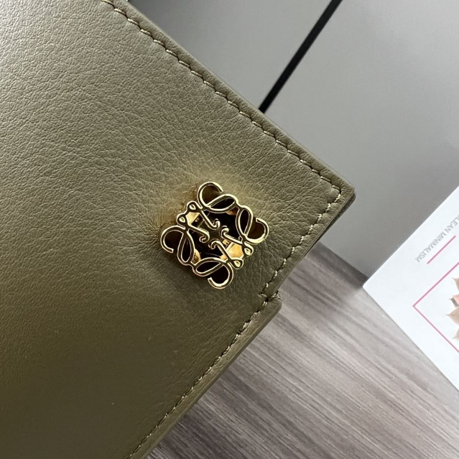 1:1 Replica LOEWE bag Premium — Premium Replica — photo 5