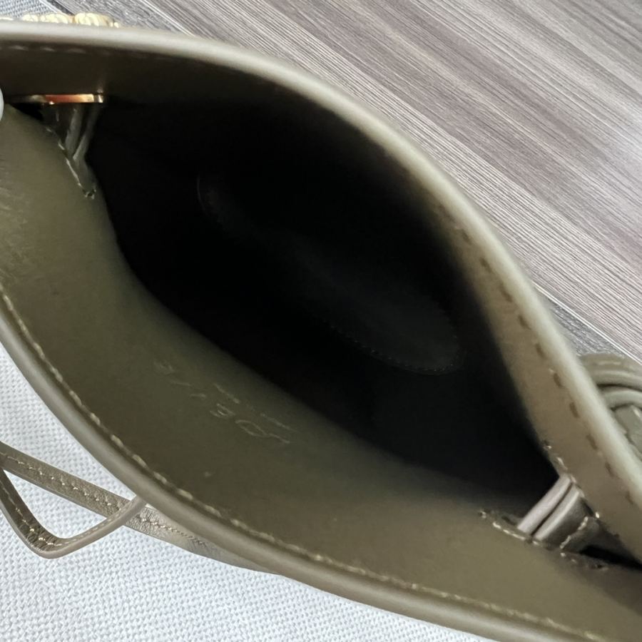 1:1 Replica LOEWE bag Premium — Premium Replica — photo 9