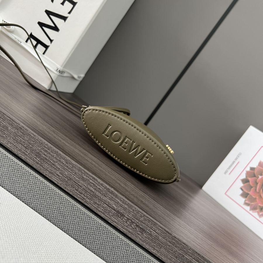 1:1 Replica LOEWE bag Premium — Premium Replica — photo 4
