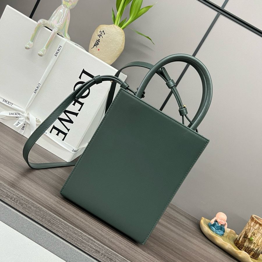 1:1 Replica LOEWE bag LOEWE envelope bag — Premium Replica — photo 3