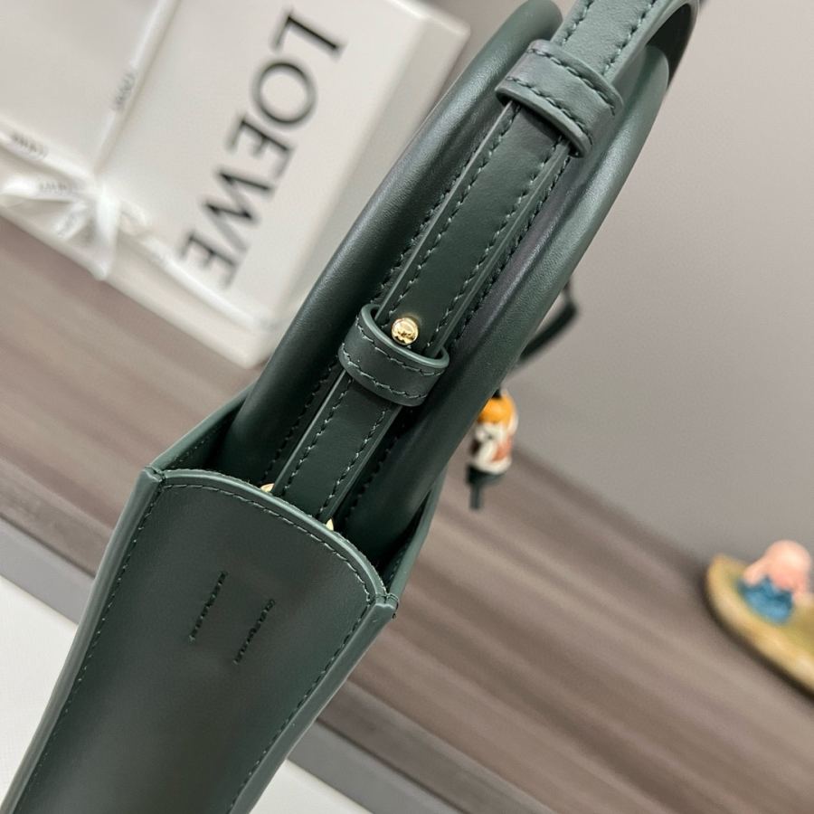 1:1 Replica LOEWE bag LOEWE envelope bag — Premium Replica — photo 7