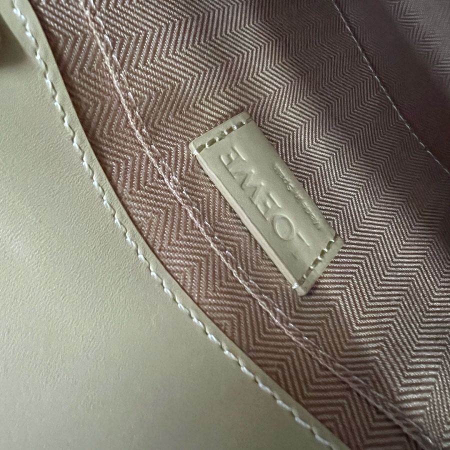1:1 Replica LOEWE bag LOEWE envelope bag — AAA Quality Replica — photo 9