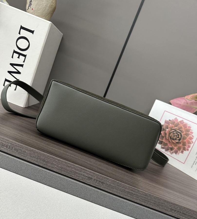 1:1 Replica LOEWE bag LOEWE Puzzle Edge — AAA Quality Replica — photo 4