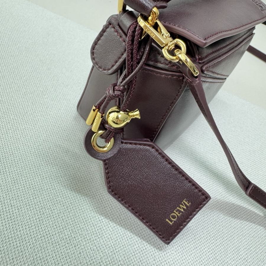 1:1 Replica LOEWE bag LOEWE Featherlight Puzzle — Premium Replica — photo 6