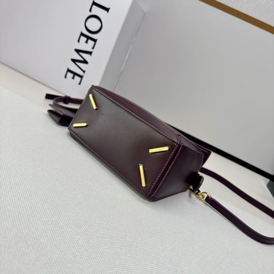 1:1 Replica LOEWE bag LOEWE Featherlight Puzzle — Premium Replica — photo 4