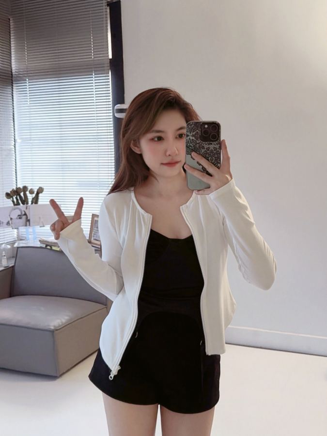 1:1 Replica Alo Jacket White — 1:1 Replica — photo 9