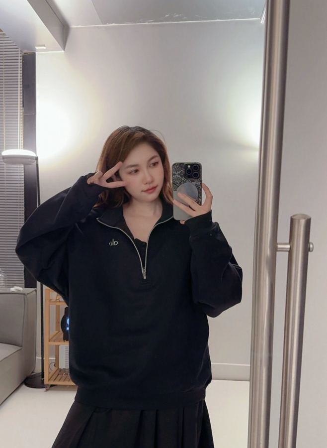 1:1 Replica Alo Long sleeve BLACK — 1:1 Replica — photo 4