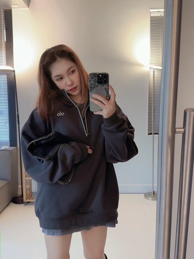 1:1 Replica Alo Long sleeve Anthracite — AAA Quality Replica — photo 2