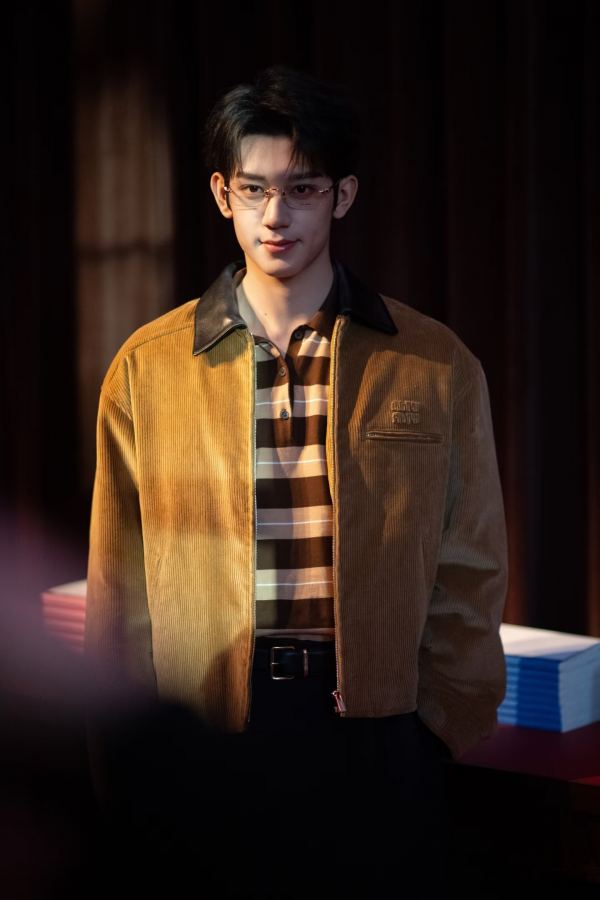1:1 Replica MIUMIU men MIU MM — Premium Replica — photo 6