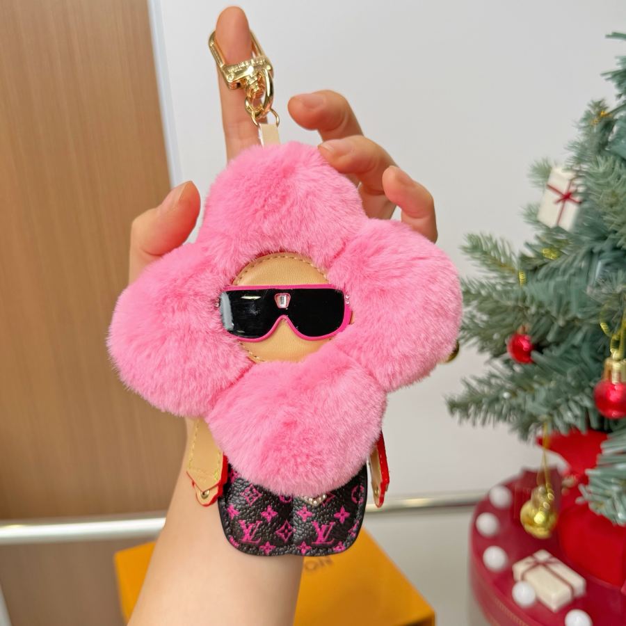 1:1 Replica Louis Vuitton Jewelry Keychain — AAA Quality Replica — photo 3